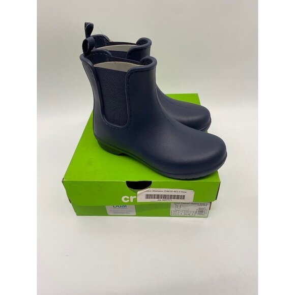 CROCS FREESAIL CHELSEA BOOT NAVY BLUE WATER RESISTANT DUAL COMFORT SIZE 4 WOMEN - Picture 1 of 3
